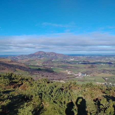 Gites Mendiburia Iholdy Dış mekan fotoğraf